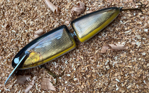 Mattlock 10" Jointed Foil Walleye
